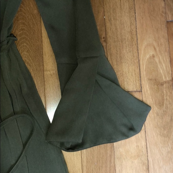 Off the shoulder dress - Picture 2 of 4